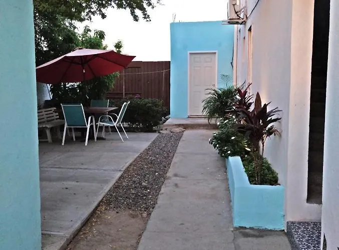 Tres Migueles, Anngel, Cerca De La Marina, Zona Turistica Y Playa Cabo San Lucas